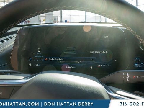 Used 2025 Chevrolet Traverse LT image 5