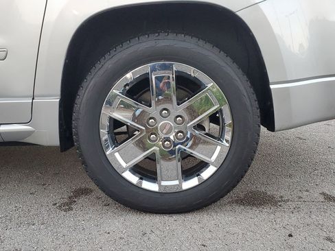 Used 2016 GMC Acadia Denali image 11