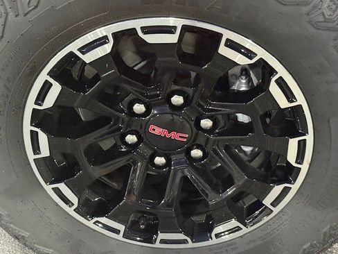 New 2026 GMC Canyon AT4 w/ Technology Plus Package image 12