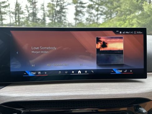 Used 2025 BMW 330i xDrive 330i xDrive w/ Premium Package image 19