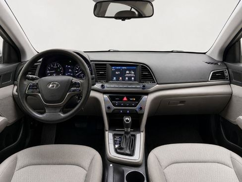 Used 2017 Hyundai Elantra SE FWD image 21
