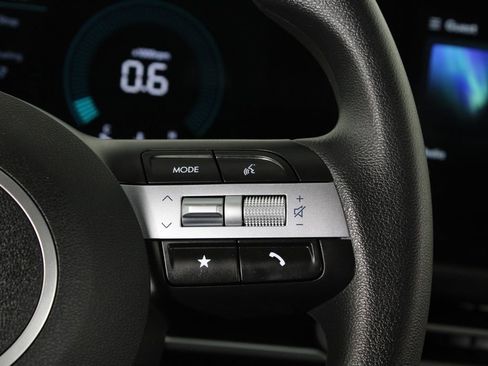 Certified 2026 Hyundai Tucson SE image 24