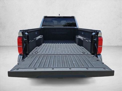 Used 2025 Toyota Tacoma SR5 AWD/4WD image 6
