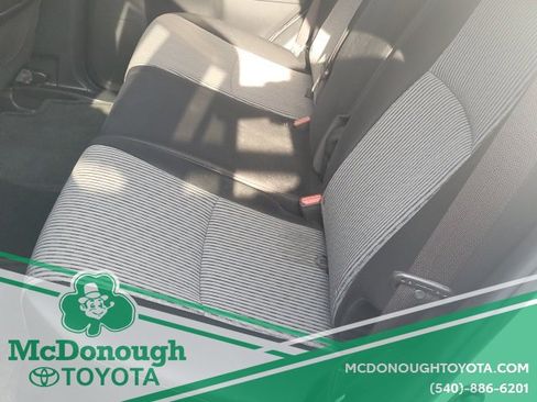 Used 2016 Toyota 4Runner SR5 image 18