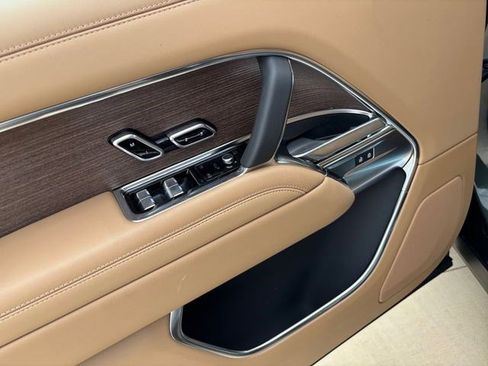New 2026 Land Rover Range Rover SE AWD/4WD image 12