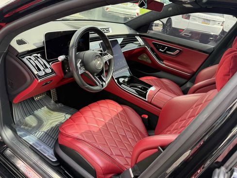 Used 2023 Mercedes-Benz S 580 4MATIC Sedan image 18