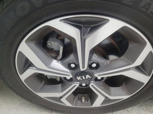 Used 2021 Kia Forte LXS FWD image 31