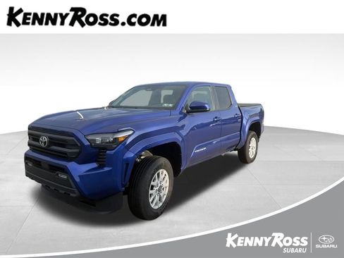 Used 2025 Toyota Tacoma SR5 AWD/4WD image 1