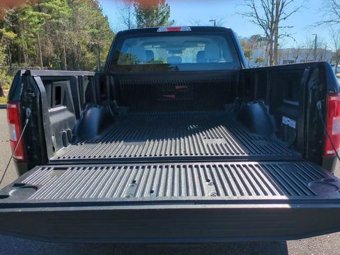 Used 2018 Ford F150 XL w/ Equipment Group 101A Mid image 12