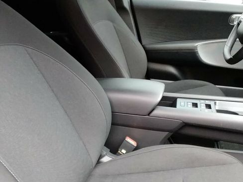 Used 2024 Hyundai Ioniq 6 SE RWD image 11