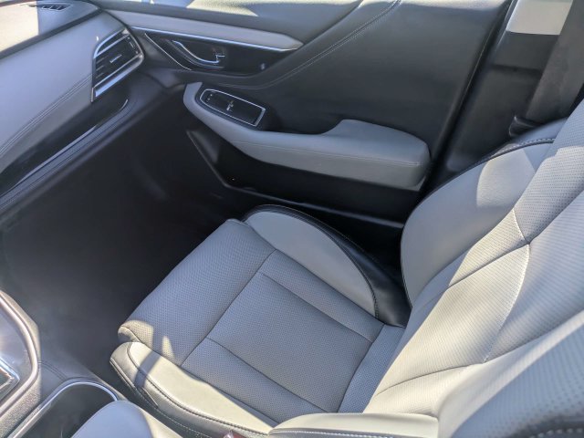 Used 2022 Subaru Outback Limited AWD/4WD image 18