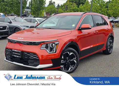 Certified 2023 Kia Niro Wind w/ Wind Preserve Package FWD image 1