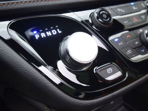 New 2026 Chrysler Pacifica Pinnacle w/ Trailer Tow Group image 24