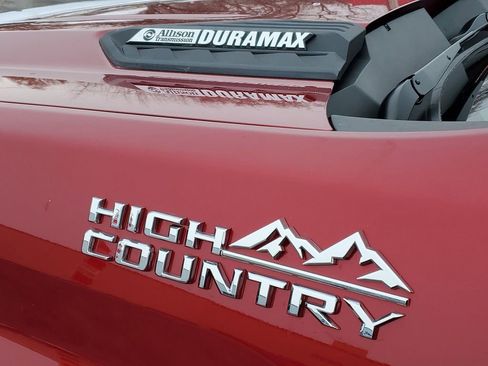 Used 2025 Chevrolet Silverado 2500 High Country w/ High Country Premium Package image 39