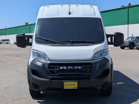 Used 2023 RAM ProMaster 2500 FWD image 3