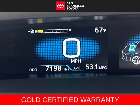 Certified 2022 Toyota Prius LE FWD image 31