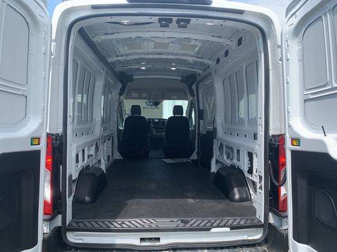 Used 2024 Ford Transit 250 148 Medium Roof Extended AWD image 29