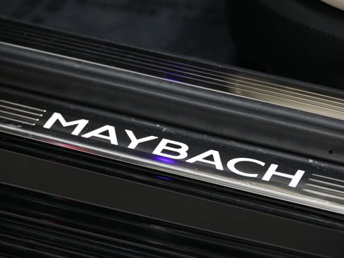 Used 2018 Mercedes-Benz Maybach S 560 4MATIC image 15