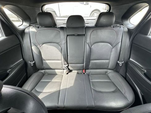 Used 2018 Hyundai Elantra GT Sport FWD image 21