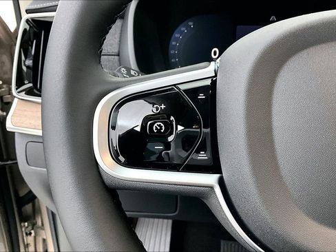 New 2026 Volvo XC90 B5 Plus image 21