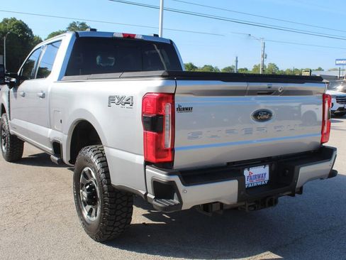 Used 2023 Ford F250 Lariat w/ Black Appearance Package AWD/4WD image 11
