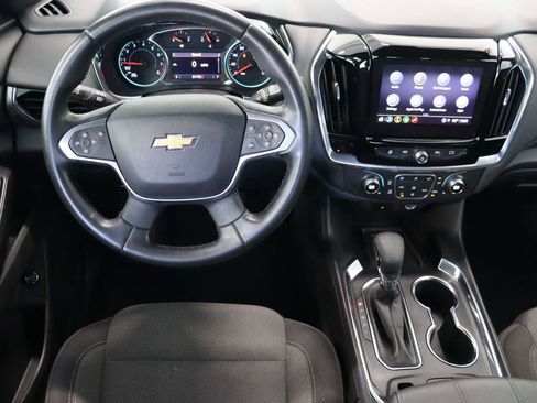 Certified 2023 Chevrolet Traverse LT FWD image 11