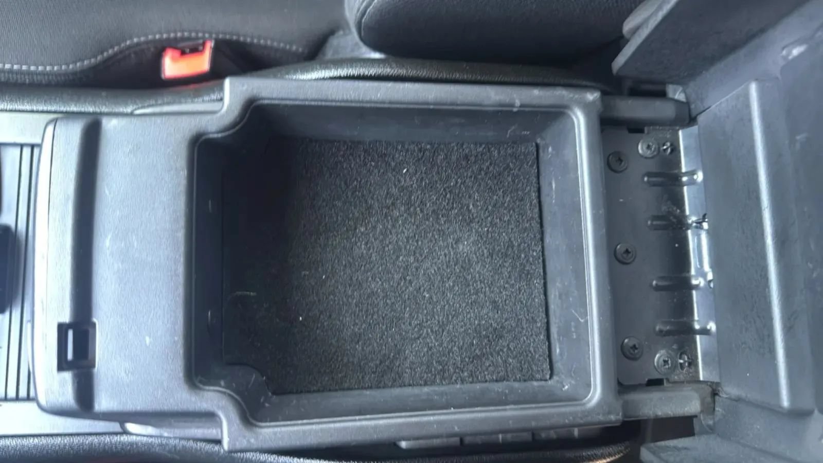 Used 2015 GMC Acadia SLE FWD image 15