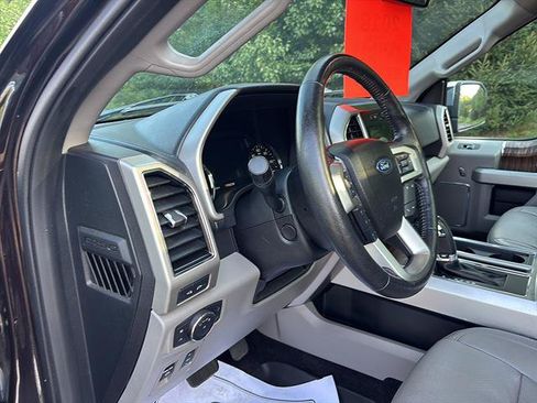 Certified 2018 Ford F150 Lariat w/ Equipment Group 502A Luxury AWD/4WD image 13