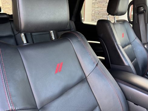 Used 2024 Dodge Durango GT RWD image 9