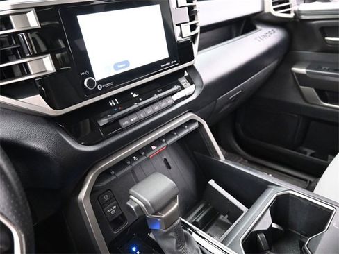 Used 2022 Toyota Tundra SR5 w/ SR5 Convenience Package image 24