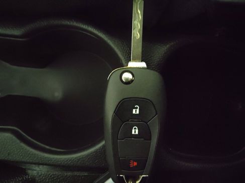 Used 2019 Chevrolet Trax LS w/ LPO, Protection Package FWD image 32