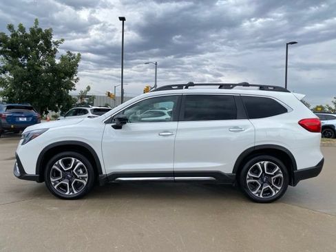 Used 2025 Subaru Ascent Touring w/ Popular Package #1 AWD/4WD image 2