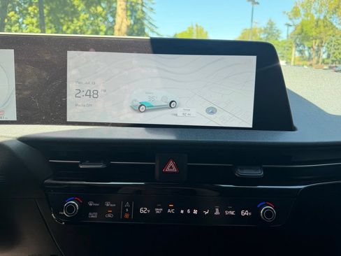 Used 2024 Kia EV6 Wind w/ Wind Technology Package AWD/4WD image 21