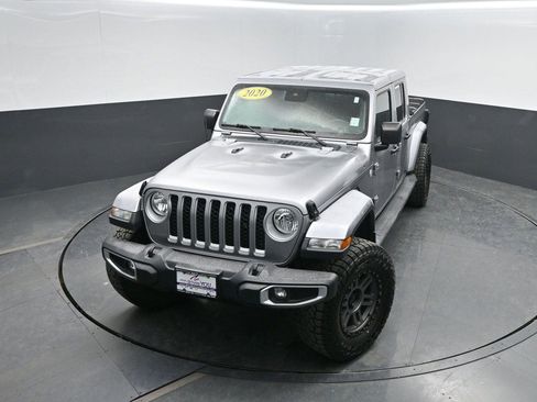 Used 2020 Jeep Gladiator Overland image 32