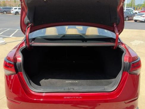 Used 2024 Nissan Sentra SV w/ SV Premium Package FWD image 11