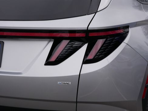 Certified 2025 Hyundai Tucson Limited image 17