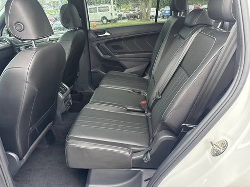 Used 2022 Volkswagen Tiguan SE R-Line FWD image 27