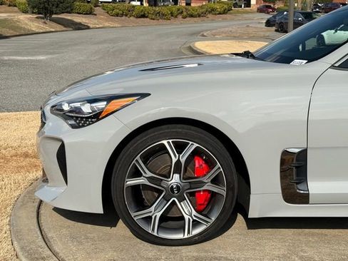 Used 2020 Kia Stinger GT1 image 11