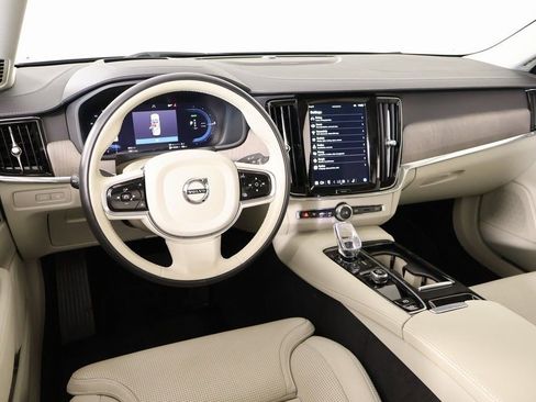 Used 2024 Volvo S90 T8 Ultimate w/ Lounge Package image 2