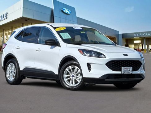 Certified 2022 Ford Escape SE FWD image 2