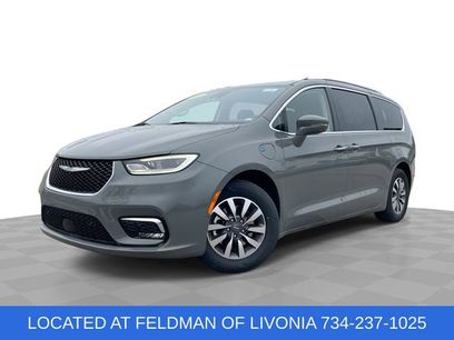 Used 2021 Chrysler Pacifica Touring-L
