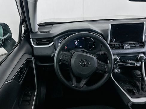 Used 2024 Toyota RAV4 LE image 17