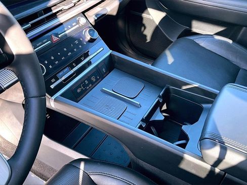 Used 2024 Hyundai Santa Fe Limited image 15