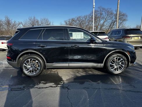 Certified 2022 Lincoln Corsair AWD w/ Equipment Group 101A image 4