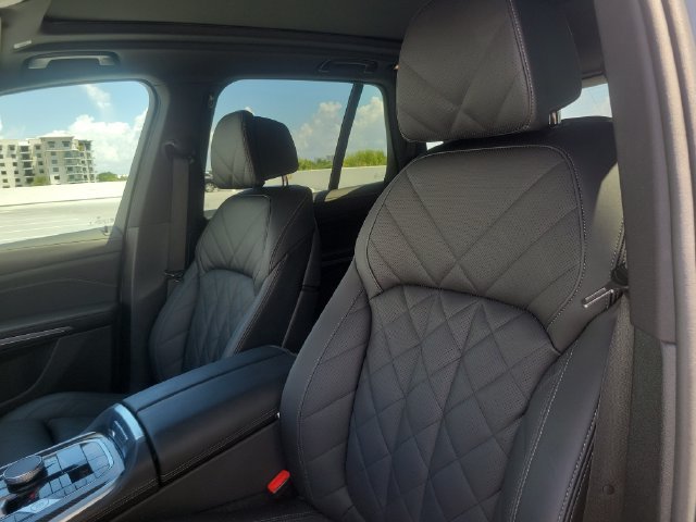 Used 2026 BMW X5 M60i w/ Climate Comfort Package AWD/4WD image 27