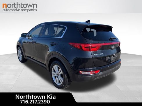 Used 2019 Kia Sportage LX image 9