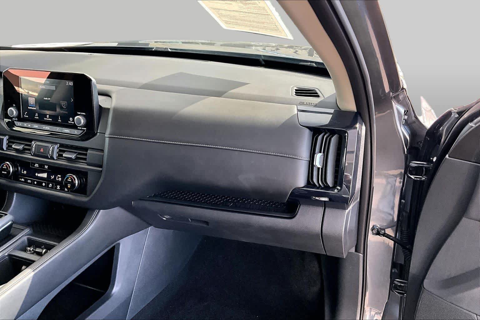 Certified 2025 Nissan Pathfinder S FWD image 18