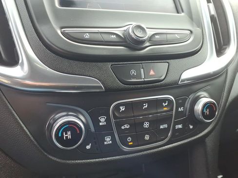 Certified 2022 Chevrolet Equinox LT image 11