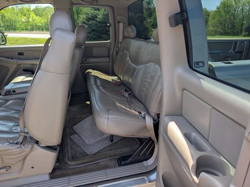 Used 2001 Chevrolet Silverado 1500 LS w/ Off-Road Chassis Pkg AWD/4WD image 13