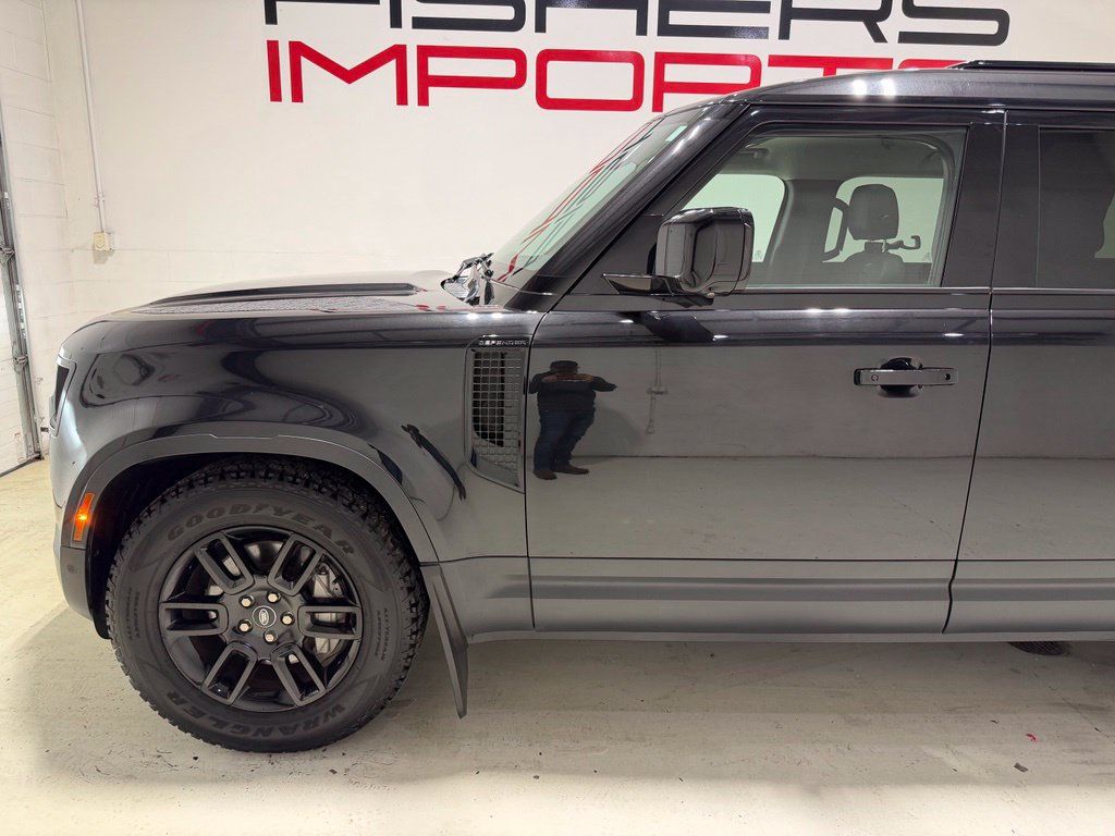 Used 2024 Land Rover Defender 130 S AWD/4WD image 5